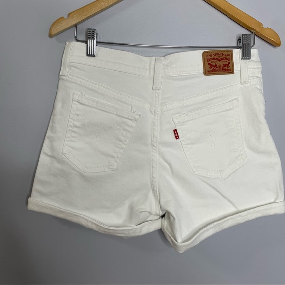 Levi’s Distressed Mid-Length White Shorts - Picture 3 of 9